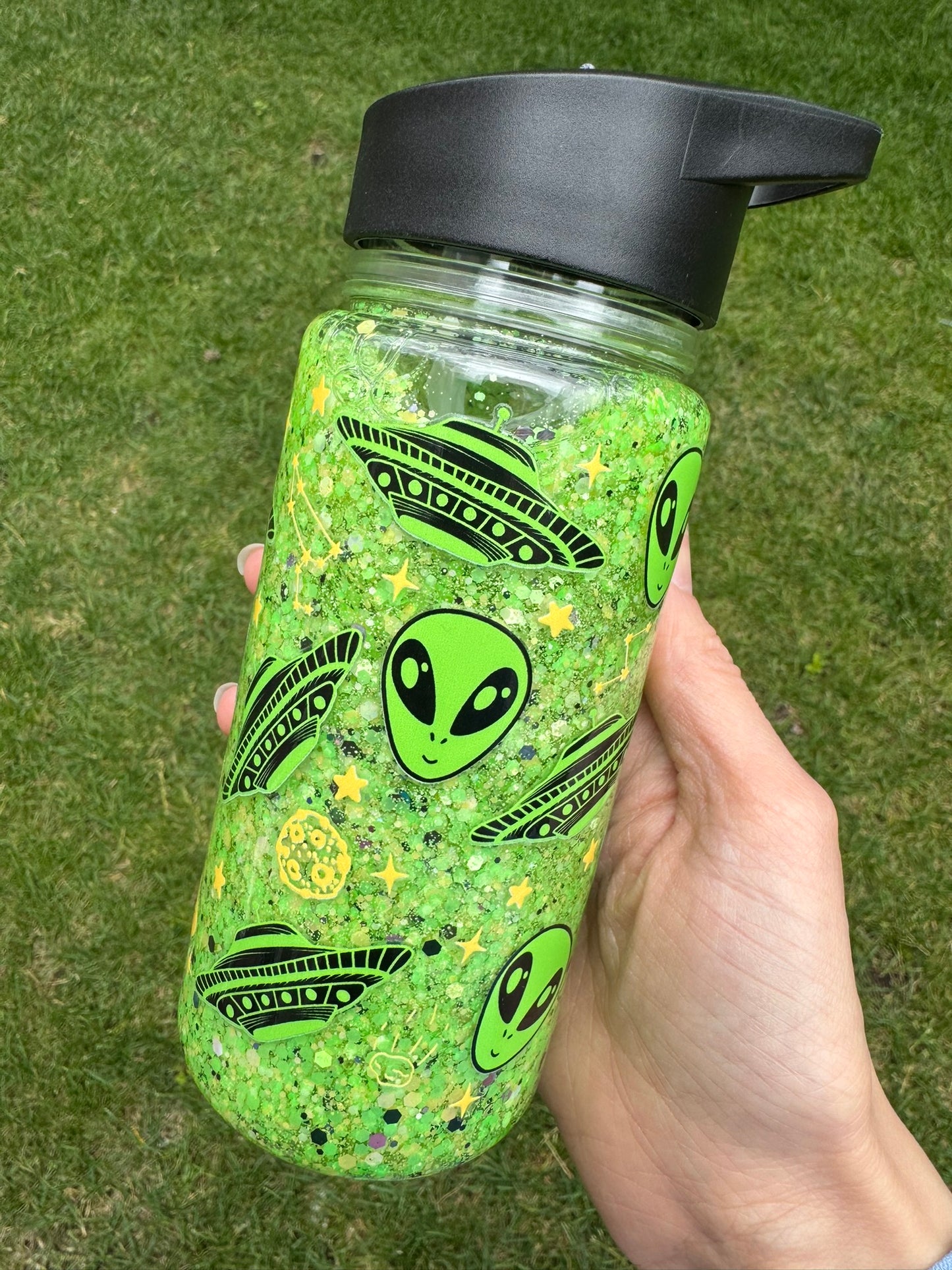 *Ready-to-Ship* 10oz Kids Sippy Cup - Alien